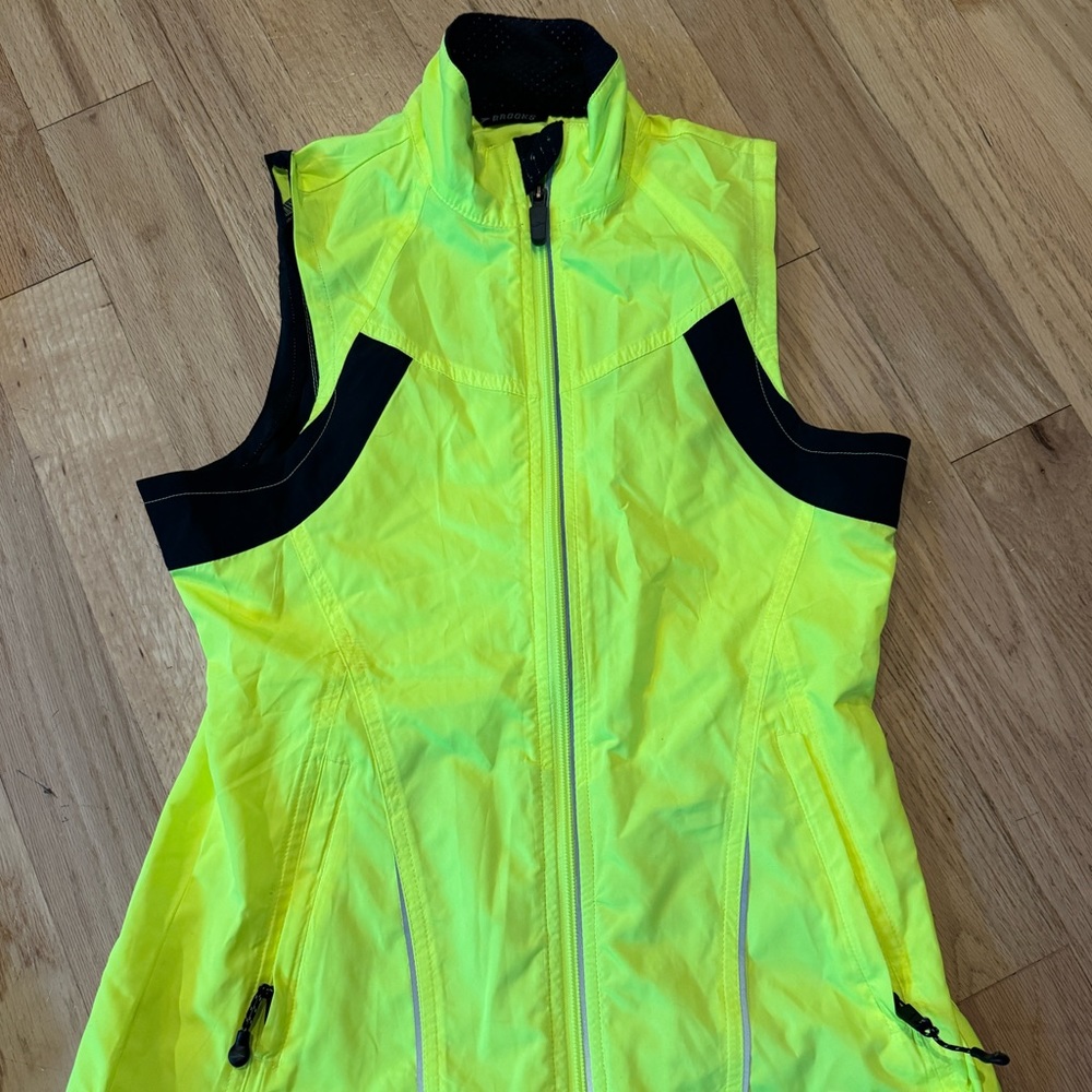 Brooks reflective running vest XS